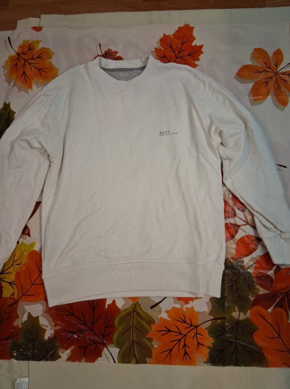 Minimalist White Crewneck Sweatshirt - Boggi-Milano